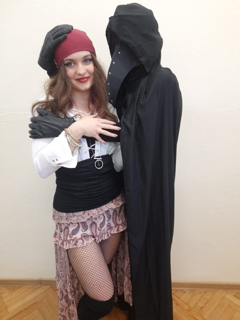 zdjęcie przedstawia grupę osób